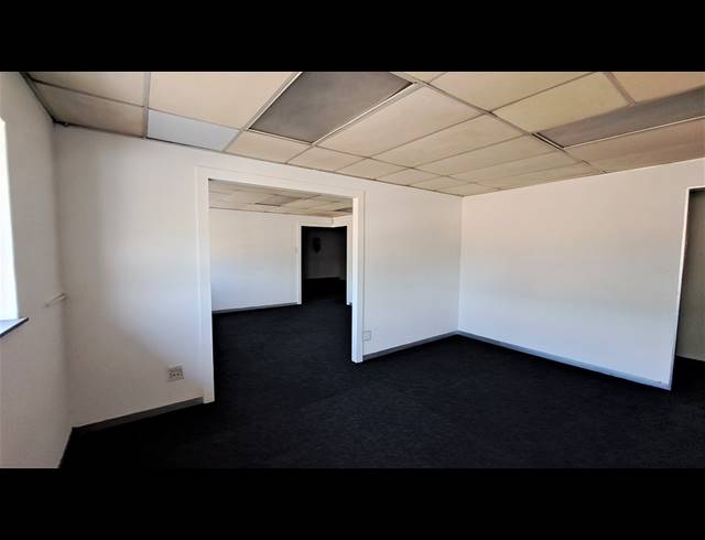 346M² MINI FACTORY TO LET IN KYA SANDS
